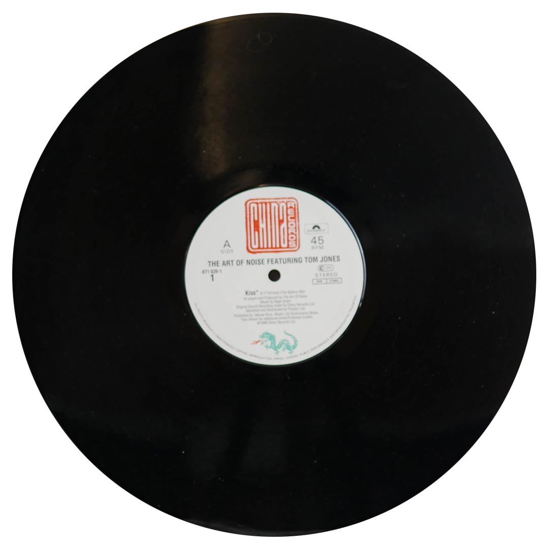 ART OF NOISE FT. TOM JONES - KISS | 12" MAXI SINGLE USADO