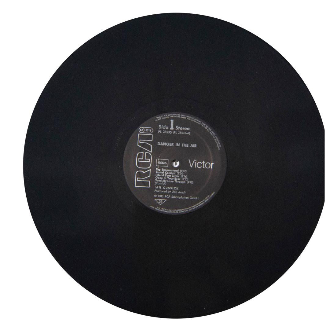 IAN CUSSICK - DANGER IN THE AIR | VINILO USADO