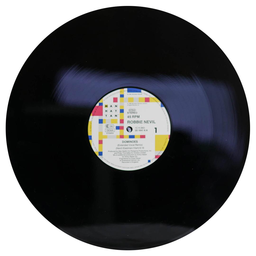 ROBBIE NEVIL - DOMINOES | 12" MAXI SINGLE USADO