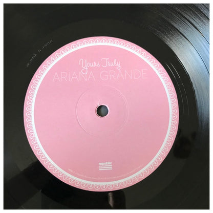 ARIANA GRANDE - YOURS TRULY | VINILO