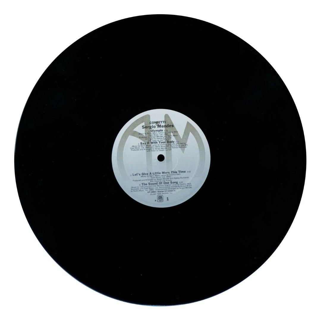 SERGIO MENDES  - CONFETTI | VINILO USADO