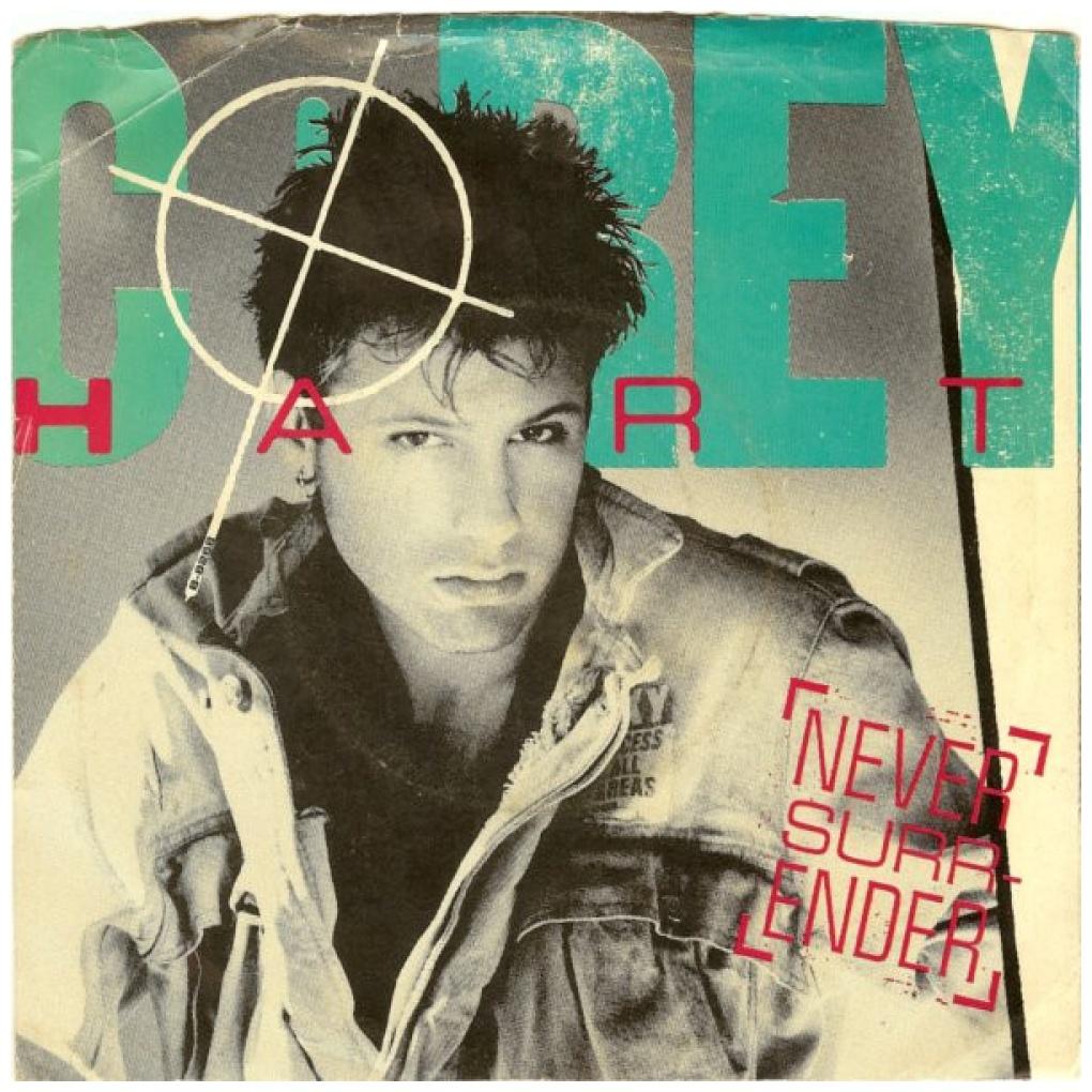 COREY HART - NEVER SURRENDER | 7" SINGLE USADO